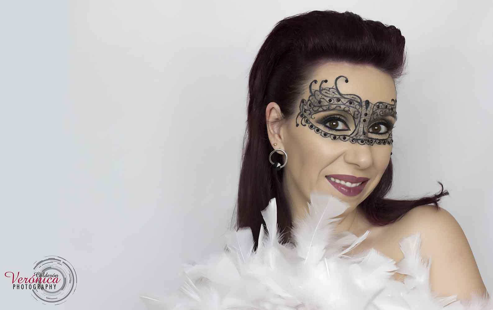 maquillaje fantasía máscara sobre piel Verónica Calderón